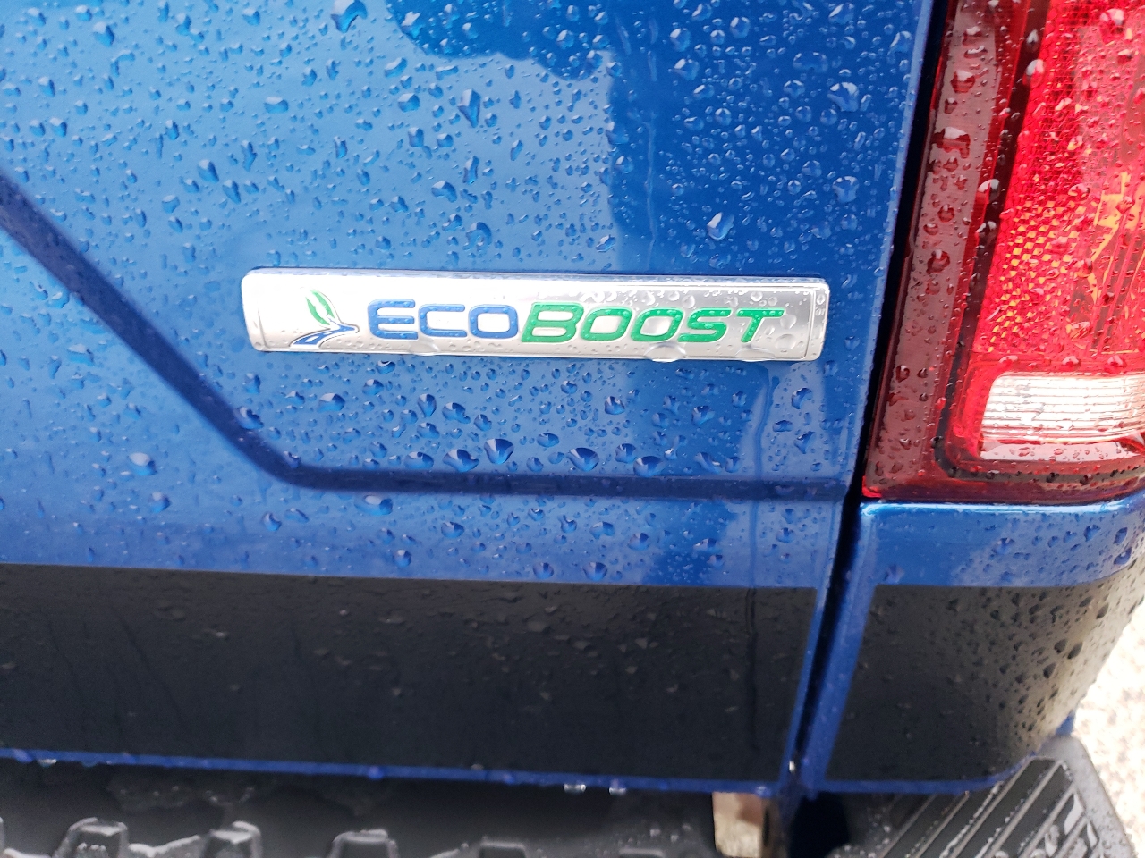 Ford F-150 XLT 4WD SuperCrew 5.5' Box 2018 Ford F-150 XLT 4WD SuperCrew 5.5' Box 2018