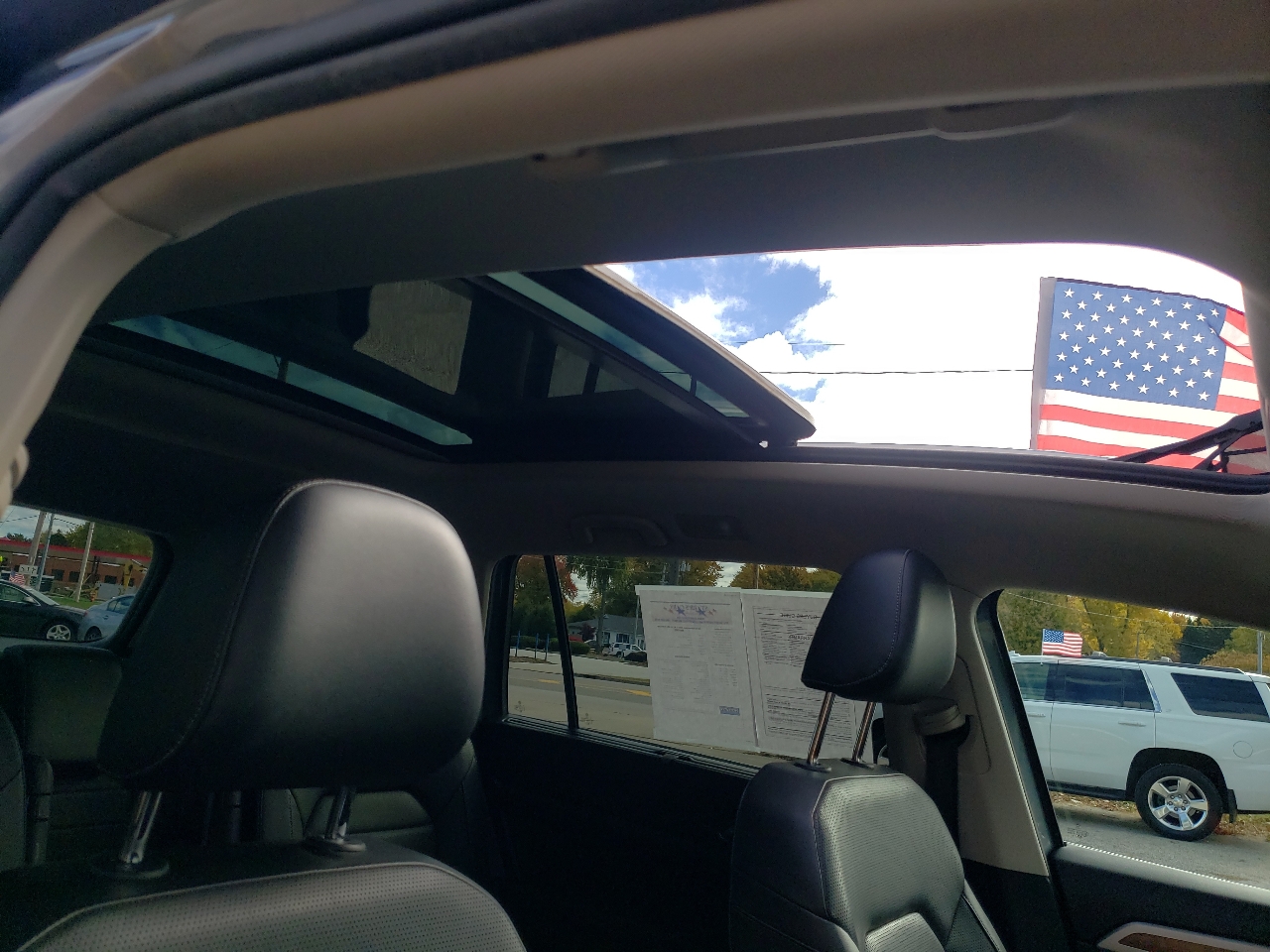 Volkswagen Atlas 3.6L V6 SEL Premium 4MOTION 2019 Volkswagen Atlas 3.6L V6 SEL Premium 4MOTION 2019