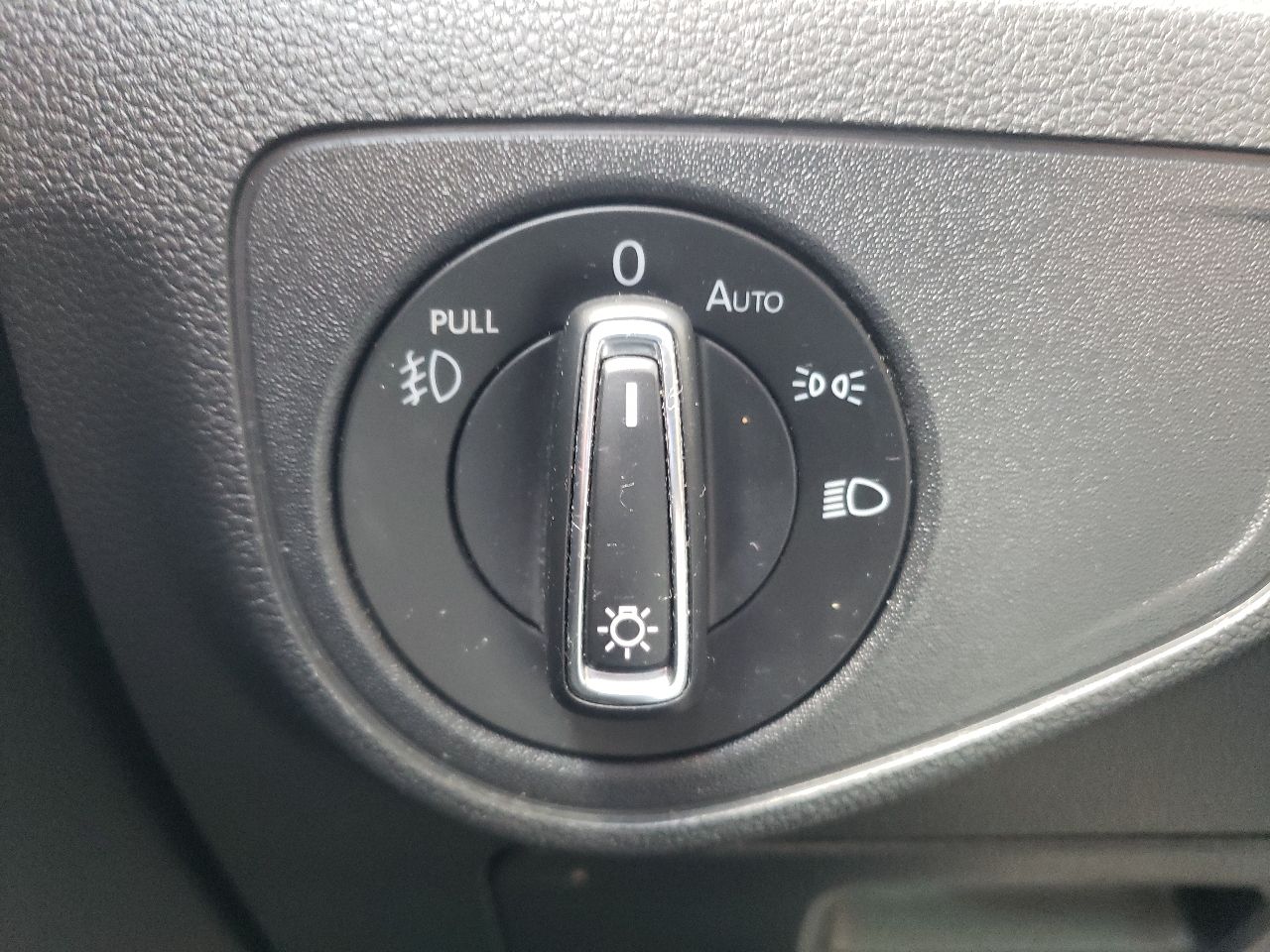 Volkswagen Atlas 3.6L V6 SEL Premium 4MOTION 2019 Volkswagen Atlas 3.6L V6 SEL Premium 4MOTION 2019