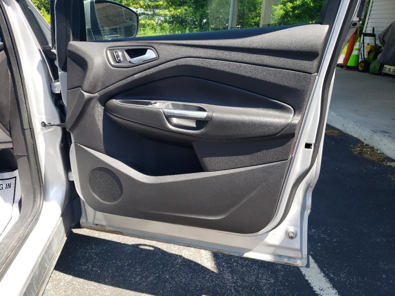 Ford Escape FWD 4dr SE 2013