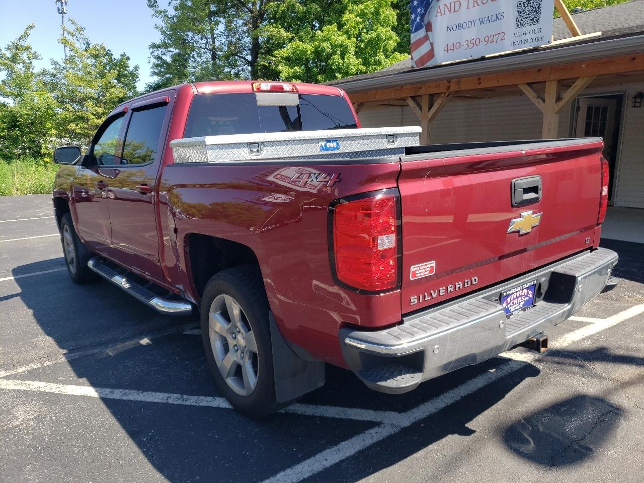 Chevrolet Silverado 1500 4WD Crew Cab 143.5" LT w/1LT 2018