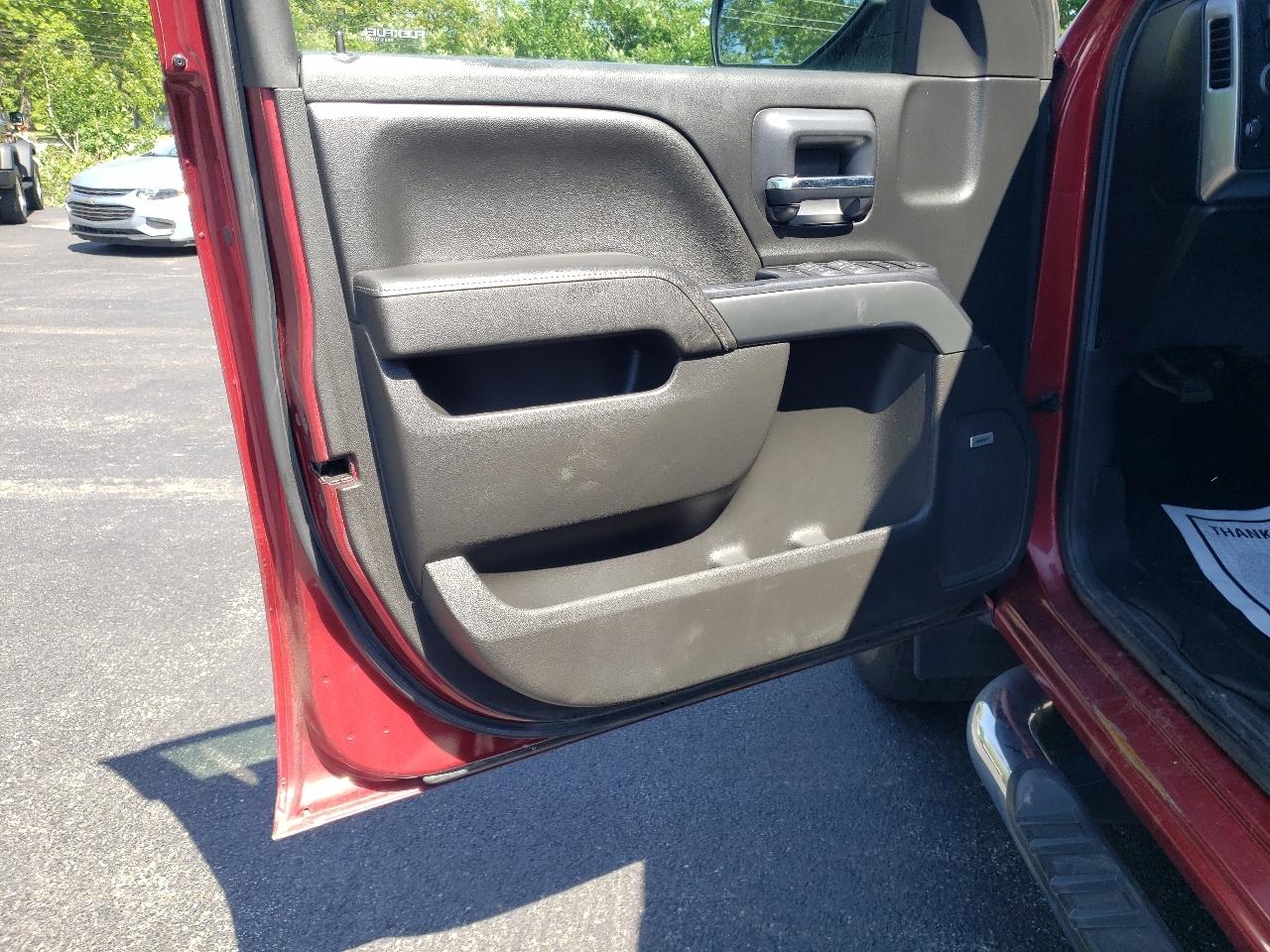 Chevrolet Silverado 1500 4WD Crew Cab 143.5" LT w/1LT 2018