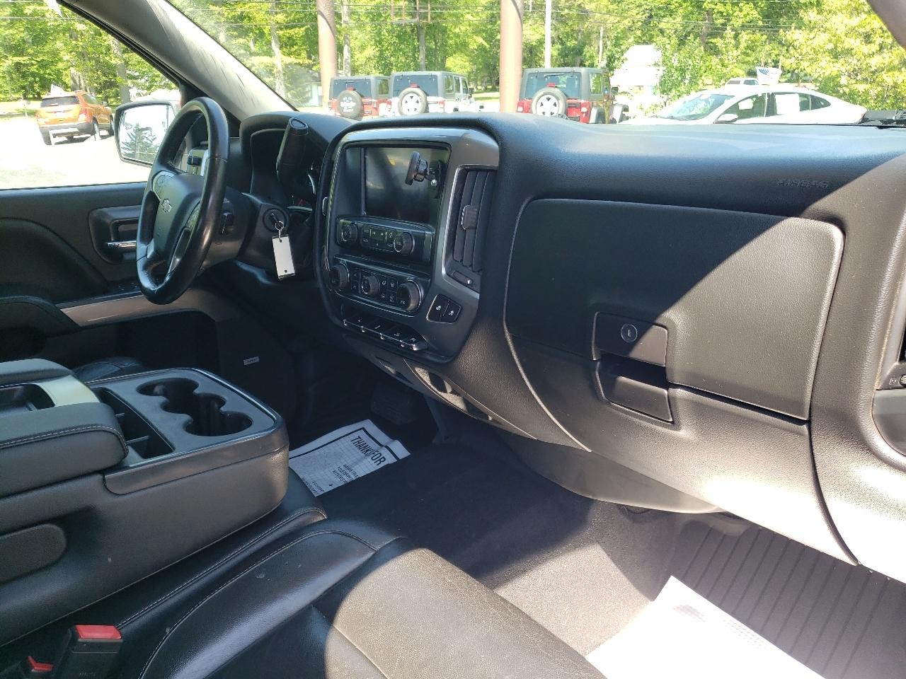Chevrolet Silverado 1500 4WD Crew Cab 143.5" LT w/1LT 2018