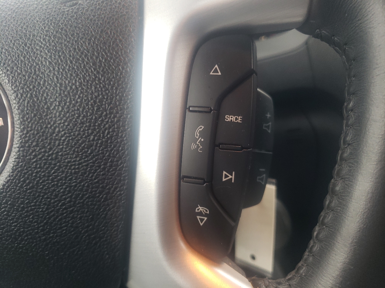 GMC Acadia AWD 4dr SLT1 2011