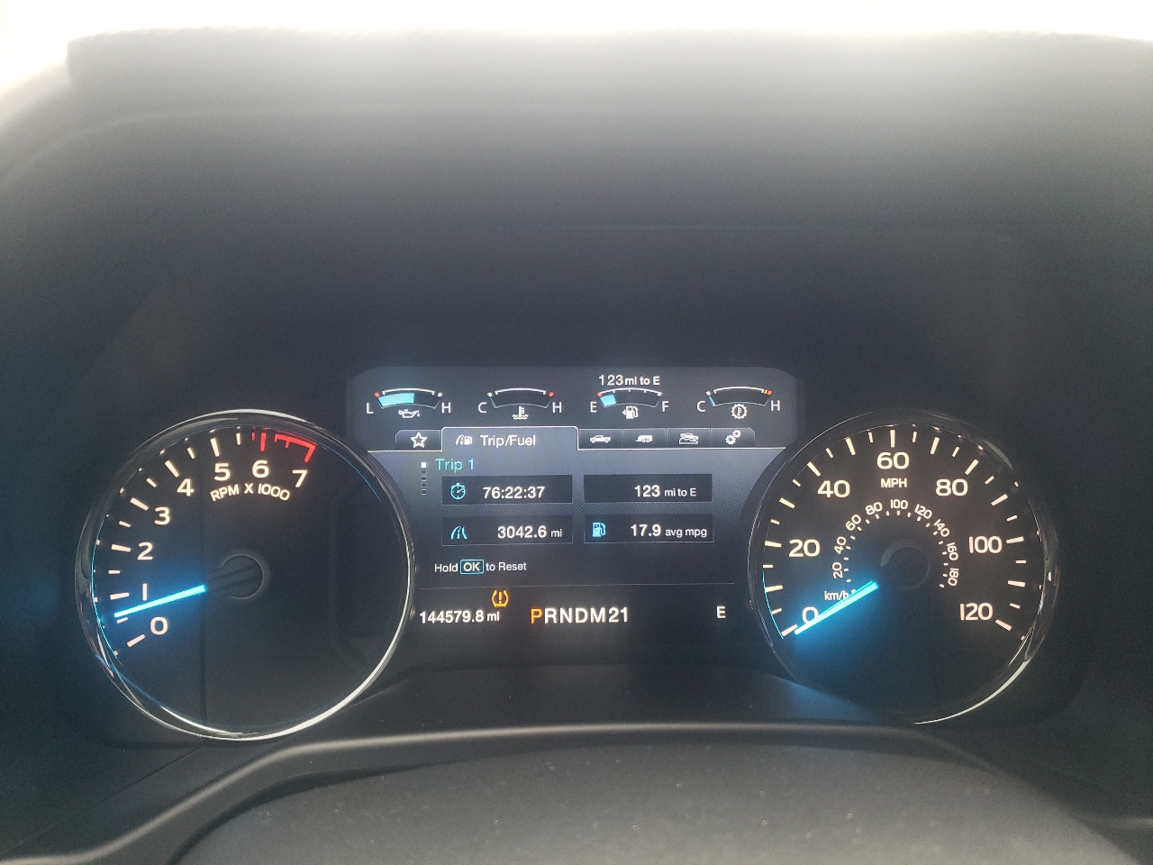 Ford F-150 4WD SuperCrew 145" Lariat 2016