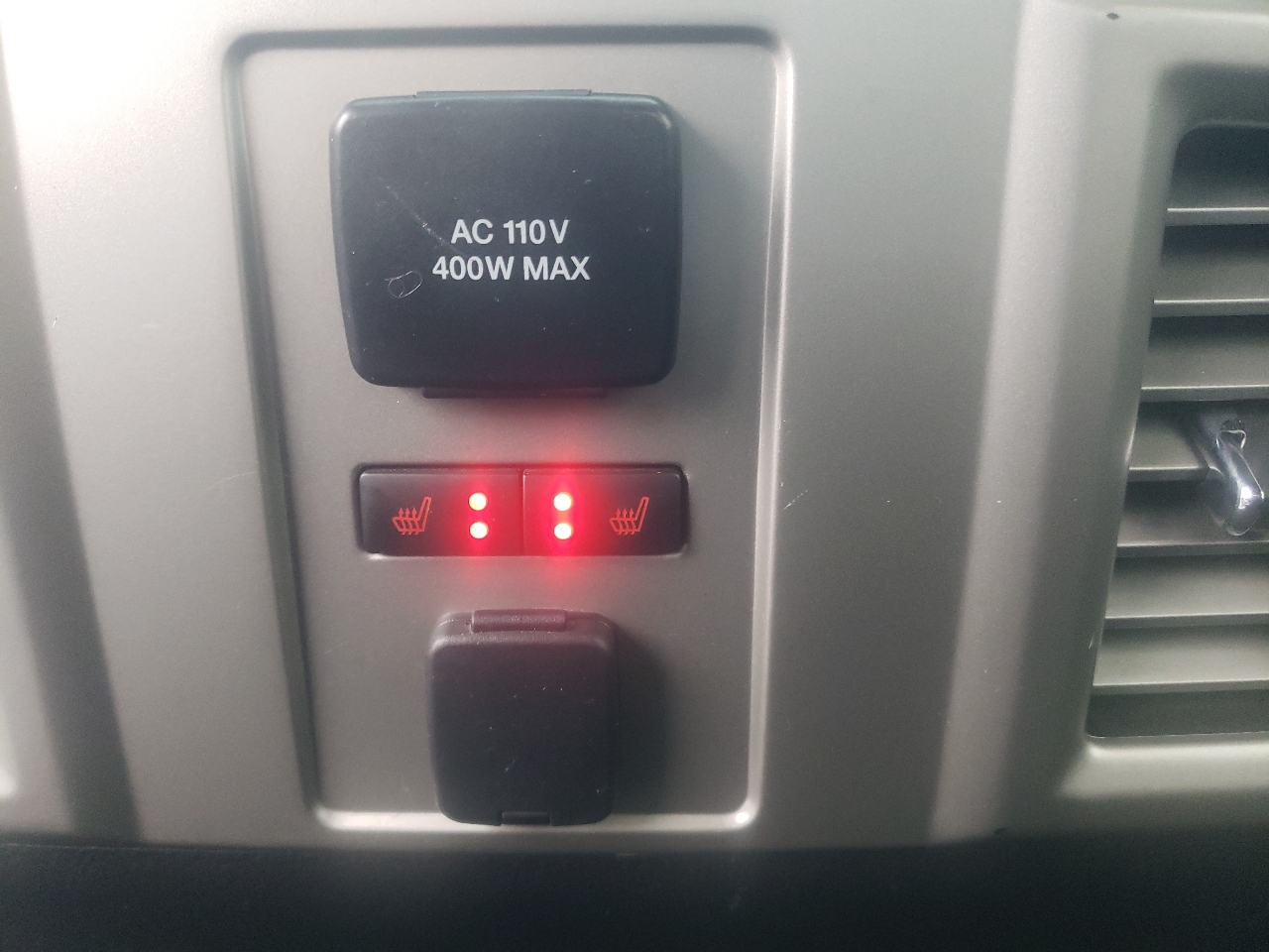 Ford F-150 4WD SuperCrew 145" Lariat 2016