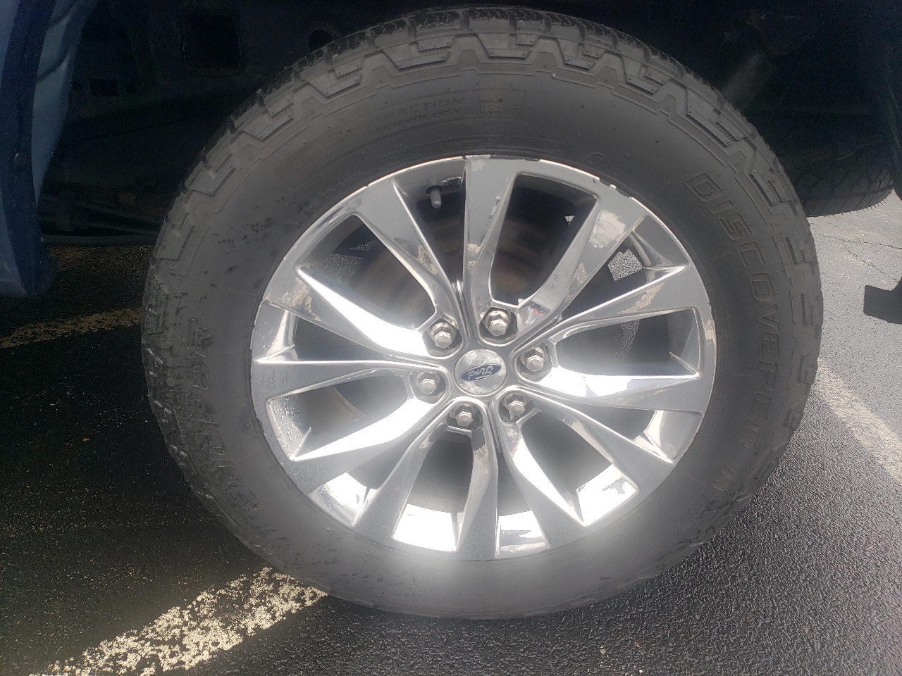 Ford F-150 4WD SuperCrew 145" Lariat 2016