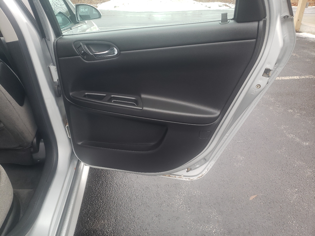 Chevrolet Impala 4dr Sdn LT Retail 2013