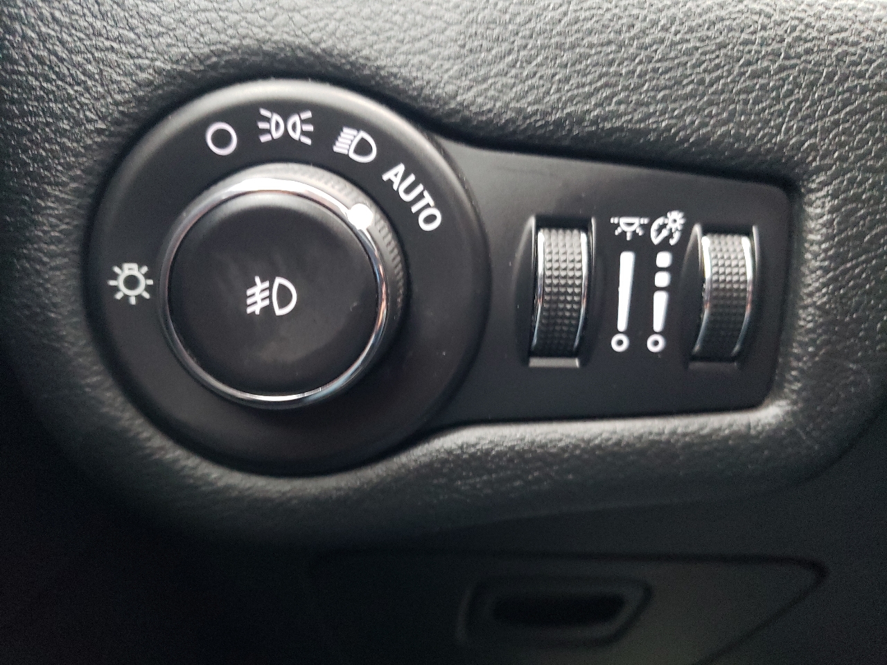 Jeep Cherokee 4WD 4dr Latitude 2016