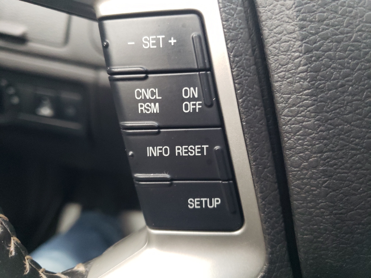 Ford Fusion 4dr Sdn SEL FWD 2012