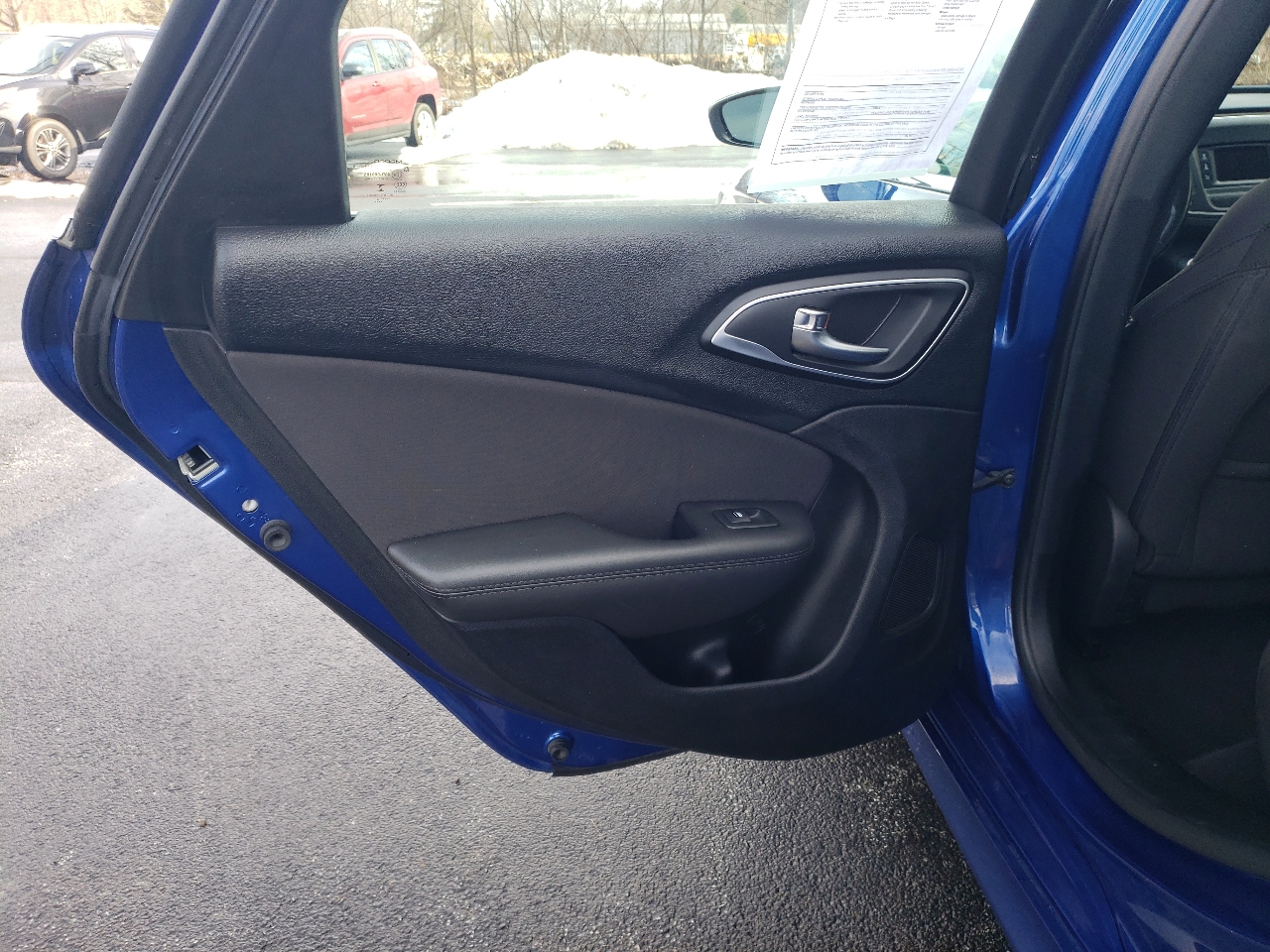 Chrysler 200 4dr Sdn Limited FWD 2015