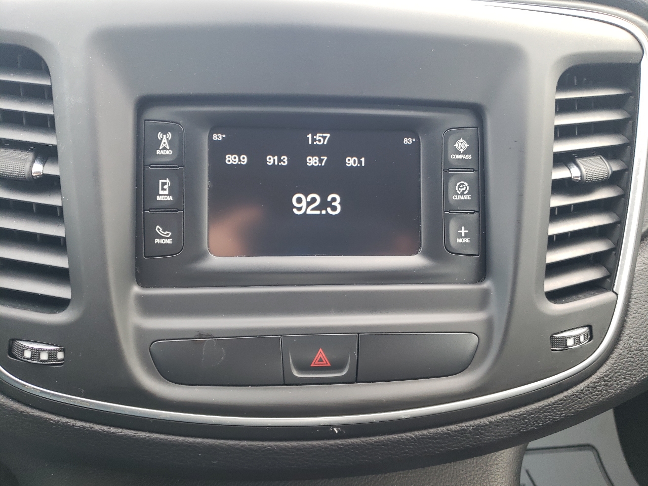 Chrysler 200 4dr Sdn Limited FWD 2015