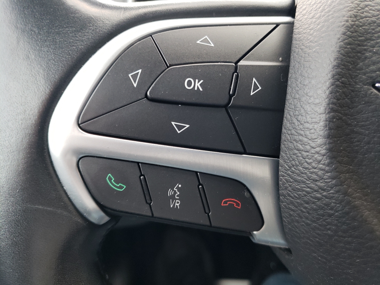 Chrysler 200 4dr Sdn Limited FWD 2015