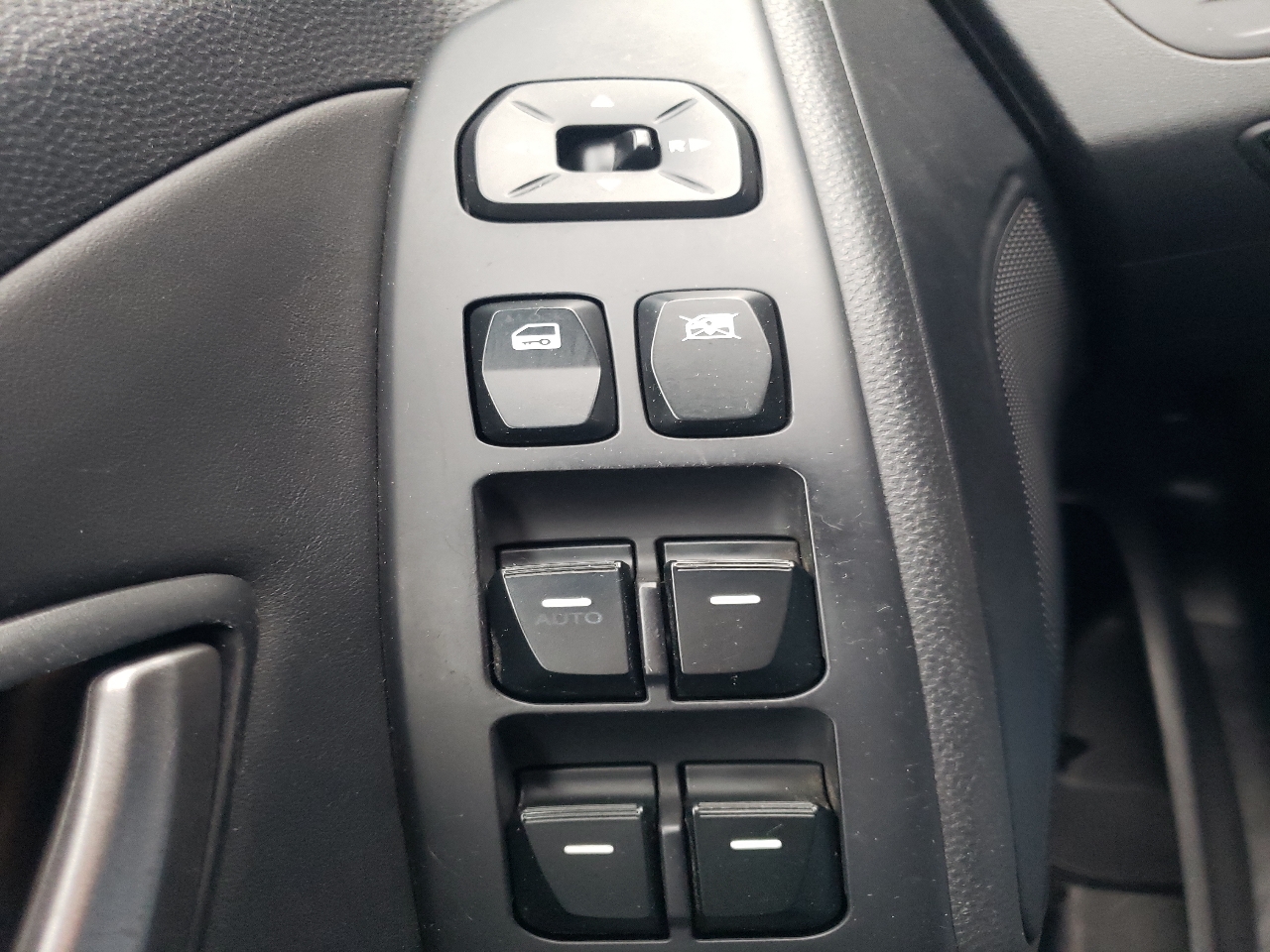 Hyundai Tucson FWD 4dr Auto GLS 2011