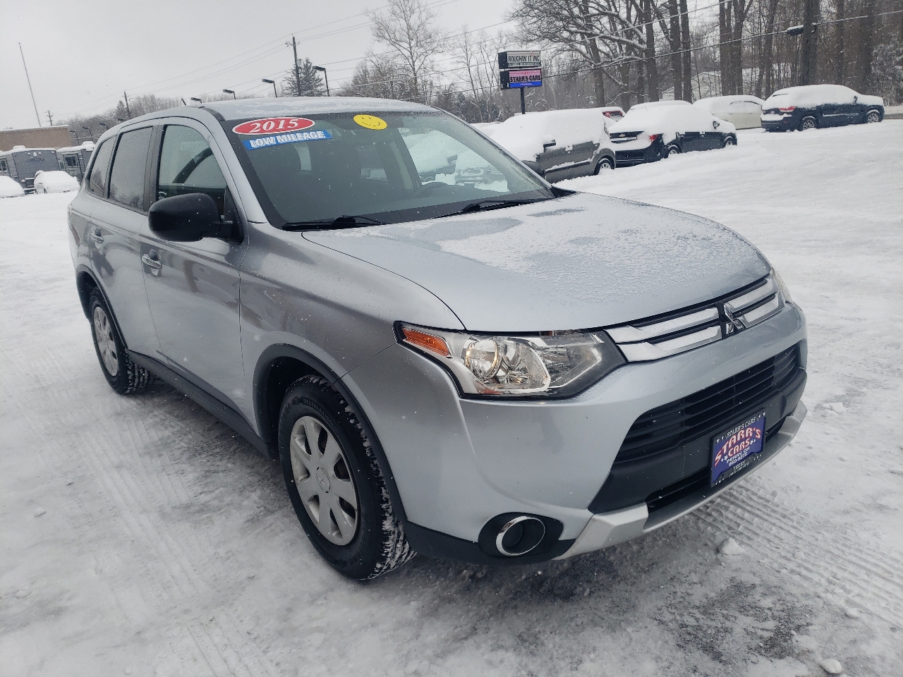 Mitsubishi Outlander 2WD 4dr ES 2015