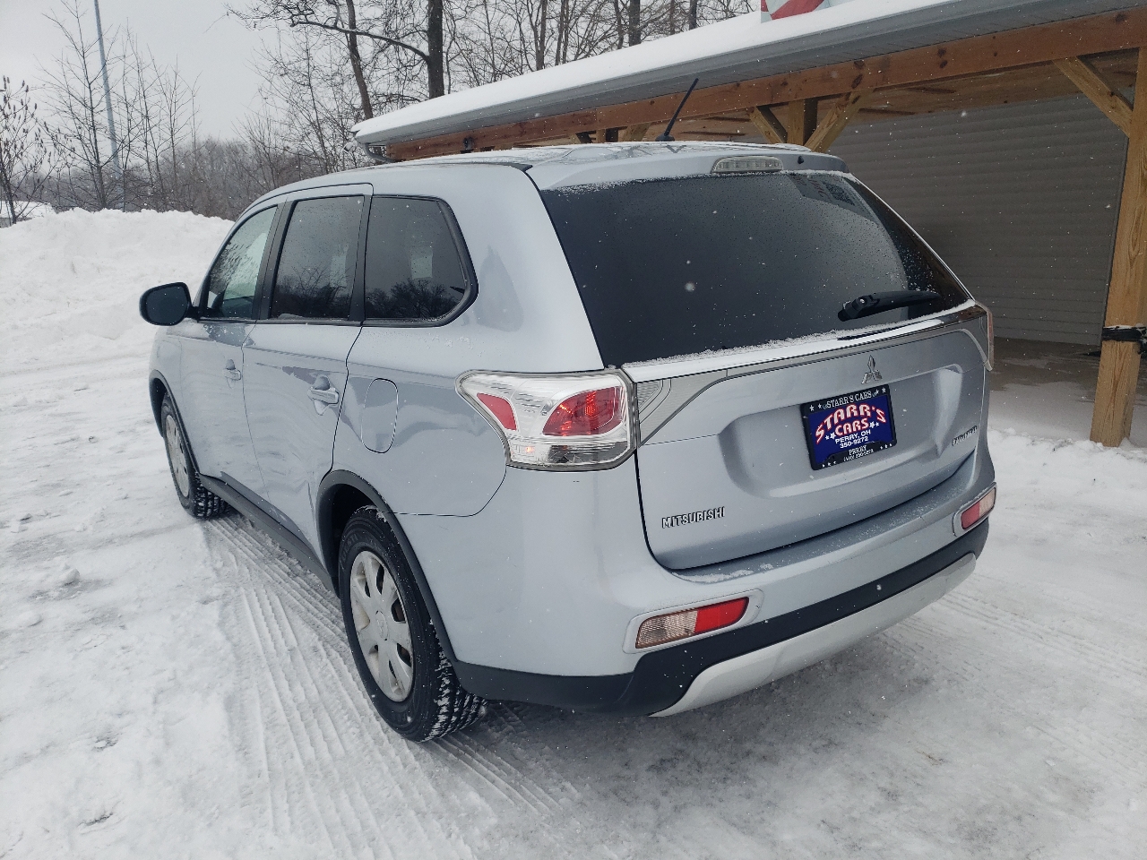 Mitsubishi Outlander 2WD 4dr ES 2015