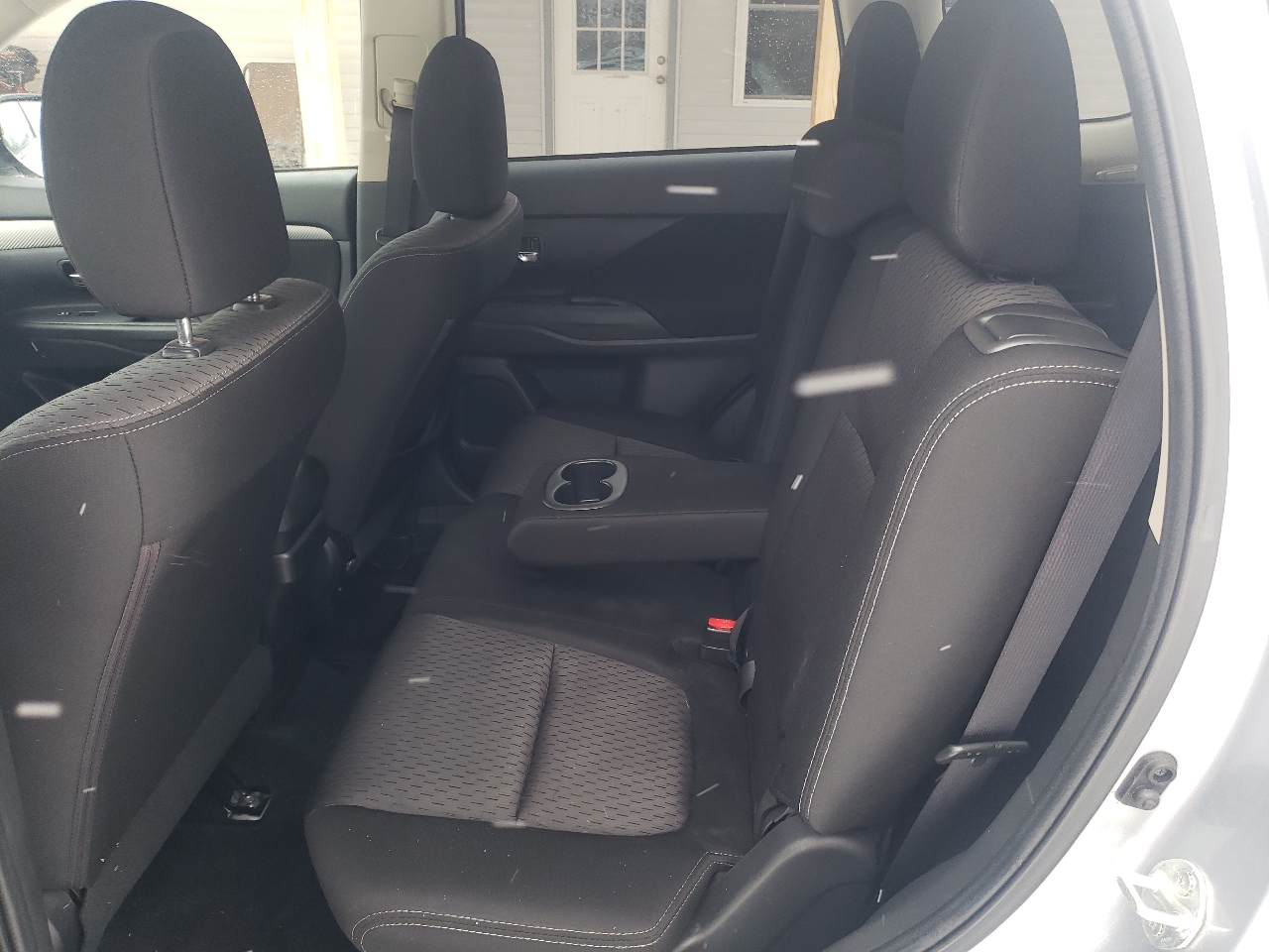 Mitsubishi Outlander 2WD 4dr ES 2015