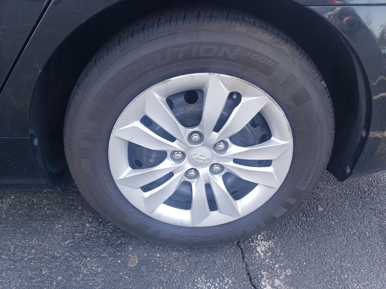 Hyundai Sonata 4dr Sdn 2.4L Auto GLS *Ltd Avail* 2013