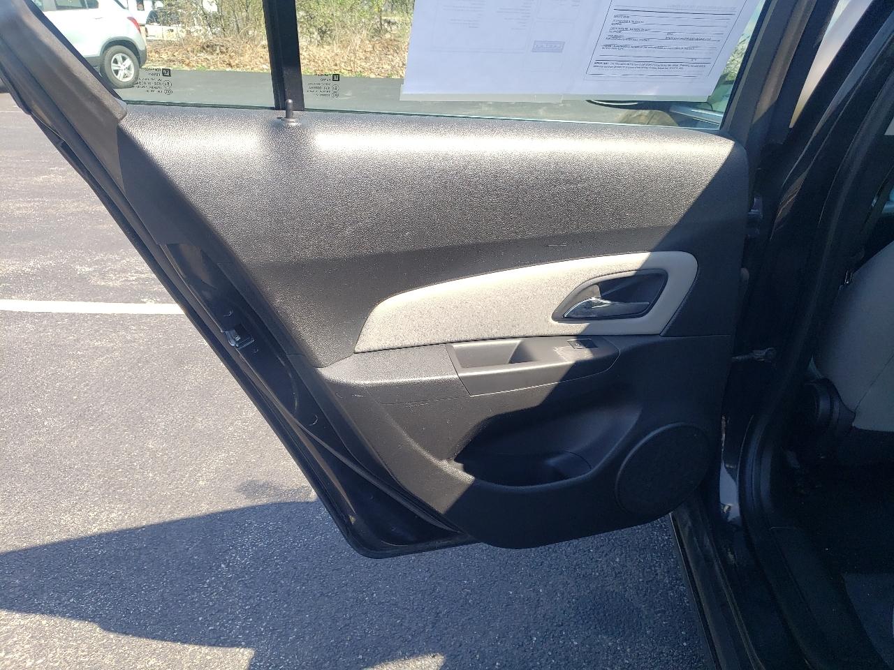 Chevrolet Cruze 4dr Sdn Auto ECO 2013