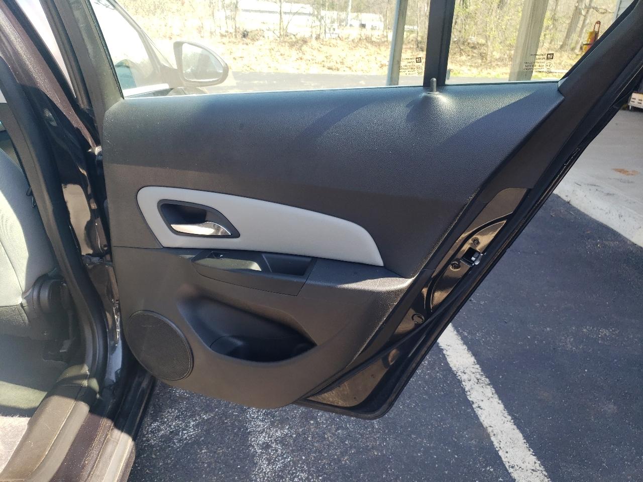 Chevrolet Cruze 4dr Sdn Auto ECO 2013