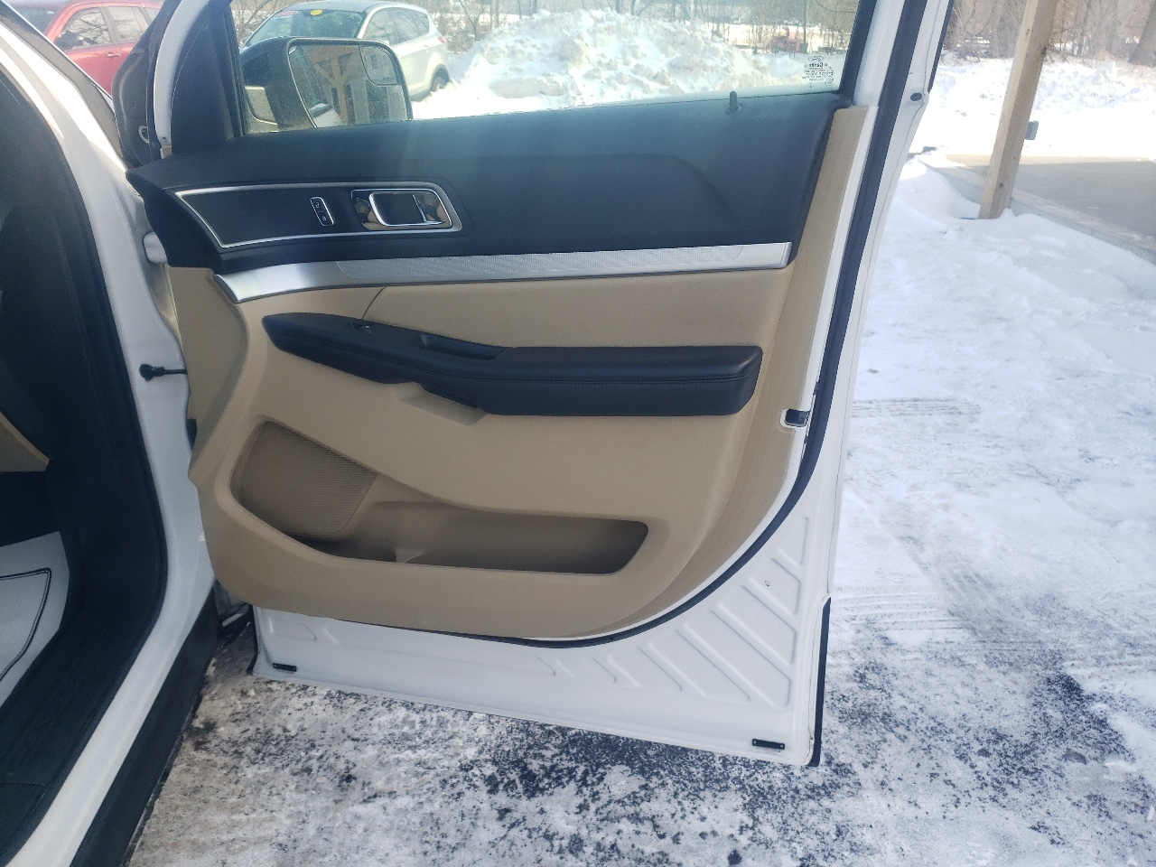 Ford Explorer 4WD 4dr XLT 2016