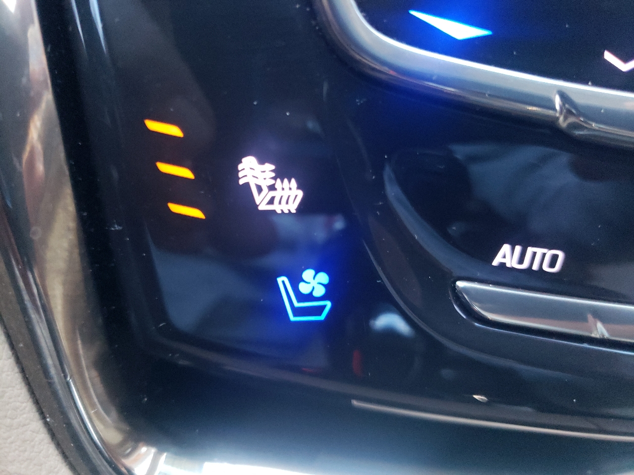 Cadillac CTS Sedan 4dr Sdn 2.0L Turbo Luxury Collection AWD 2016