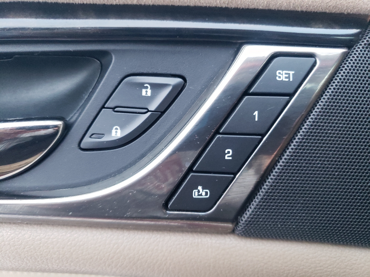 Cadillac CTS Sedan 4dr Sdn 2.0L Turbo Luxury Collection AWD 2016