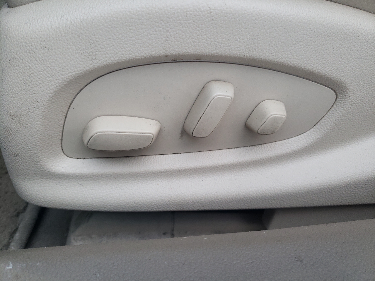 Cadillac CTS Sedan 4dr Sdn 2.0L Turbo Luxury Collection AWD 2016