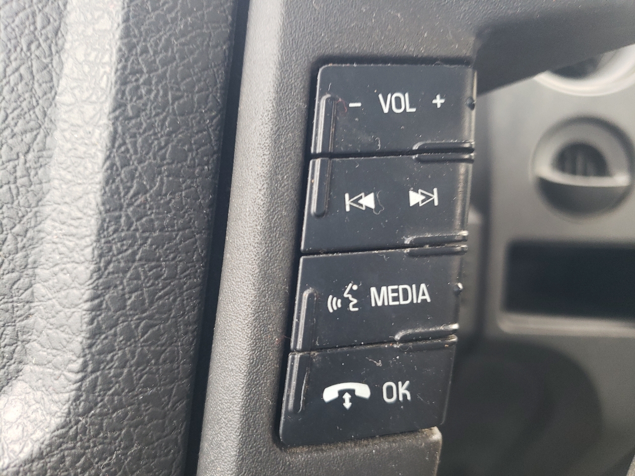 Ford F-150 2WD Reg Cab 126" XL 2013