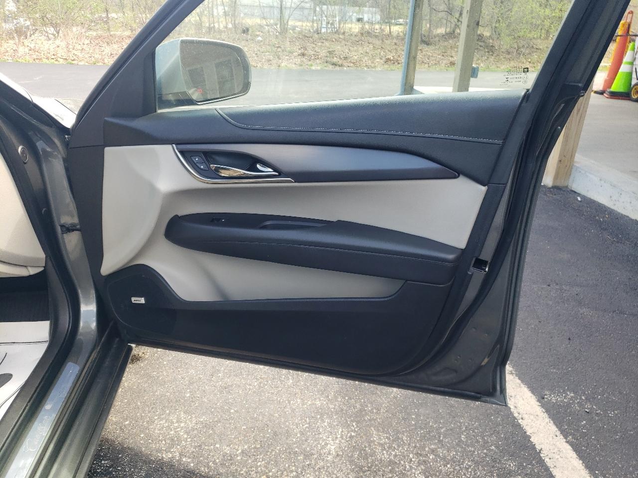 Cadillac ATS Sedan 4dr Sdn 2.0L AWD 2017