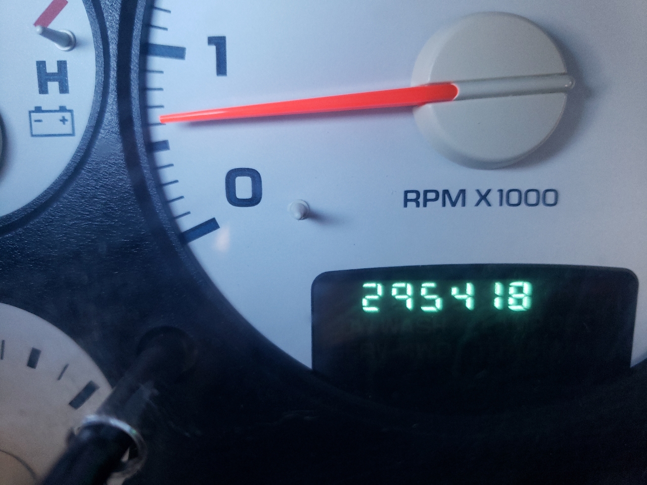 Dodge Ram 1500 4dr Quad Cab 140.5" WB 4WD SLT 2005