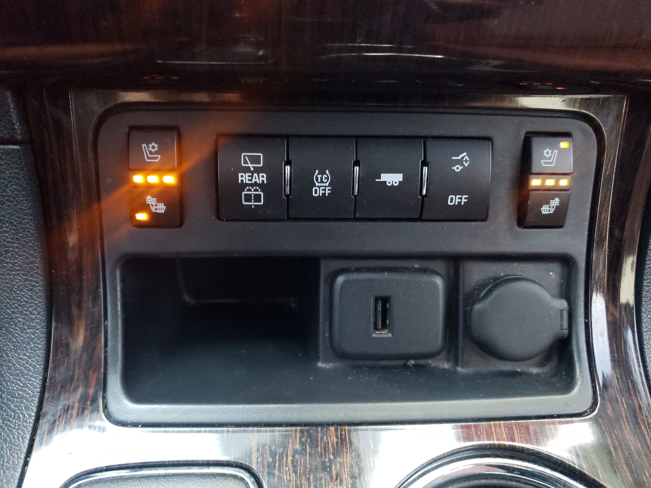 Chevrolet Traverse AWD 4dr LTZ 2015