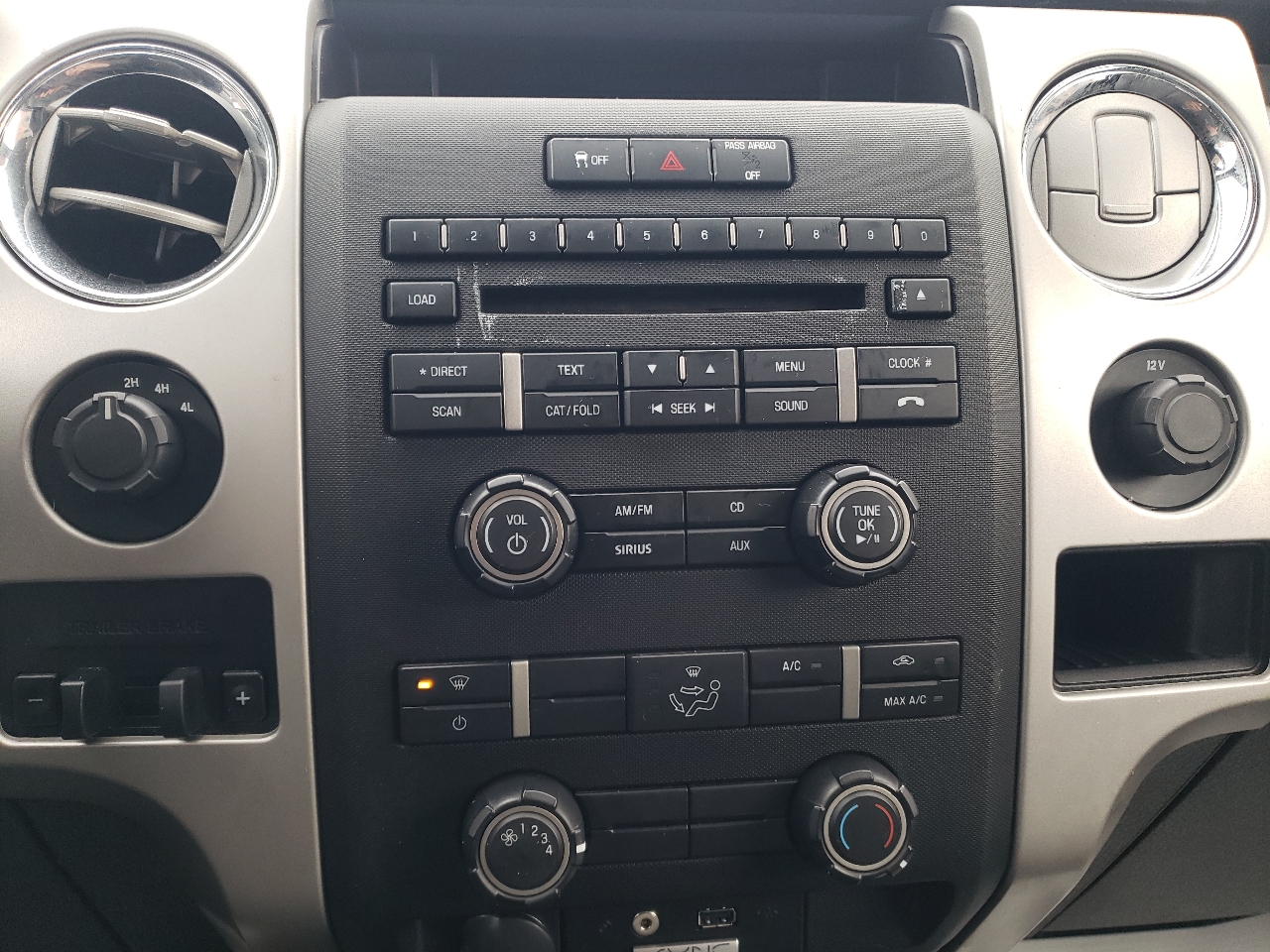 Ford F-150 4WD SuperCab 133" XLT 2014