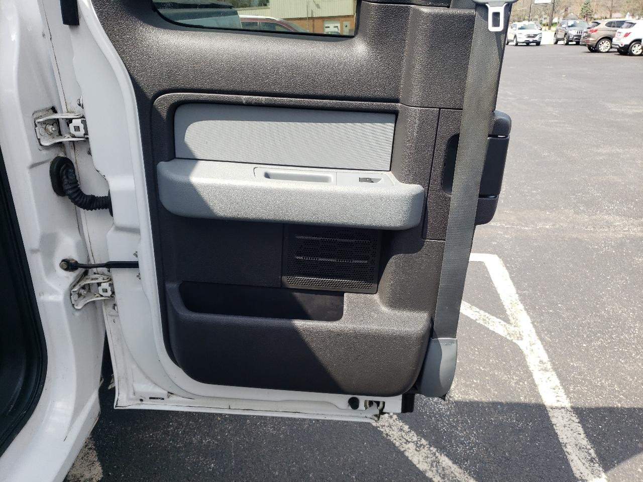 Ford F-150 4WD SuperCab 133" XLT 2014