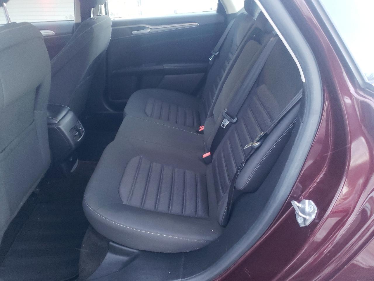 Ford Fusion SE FWD 2018