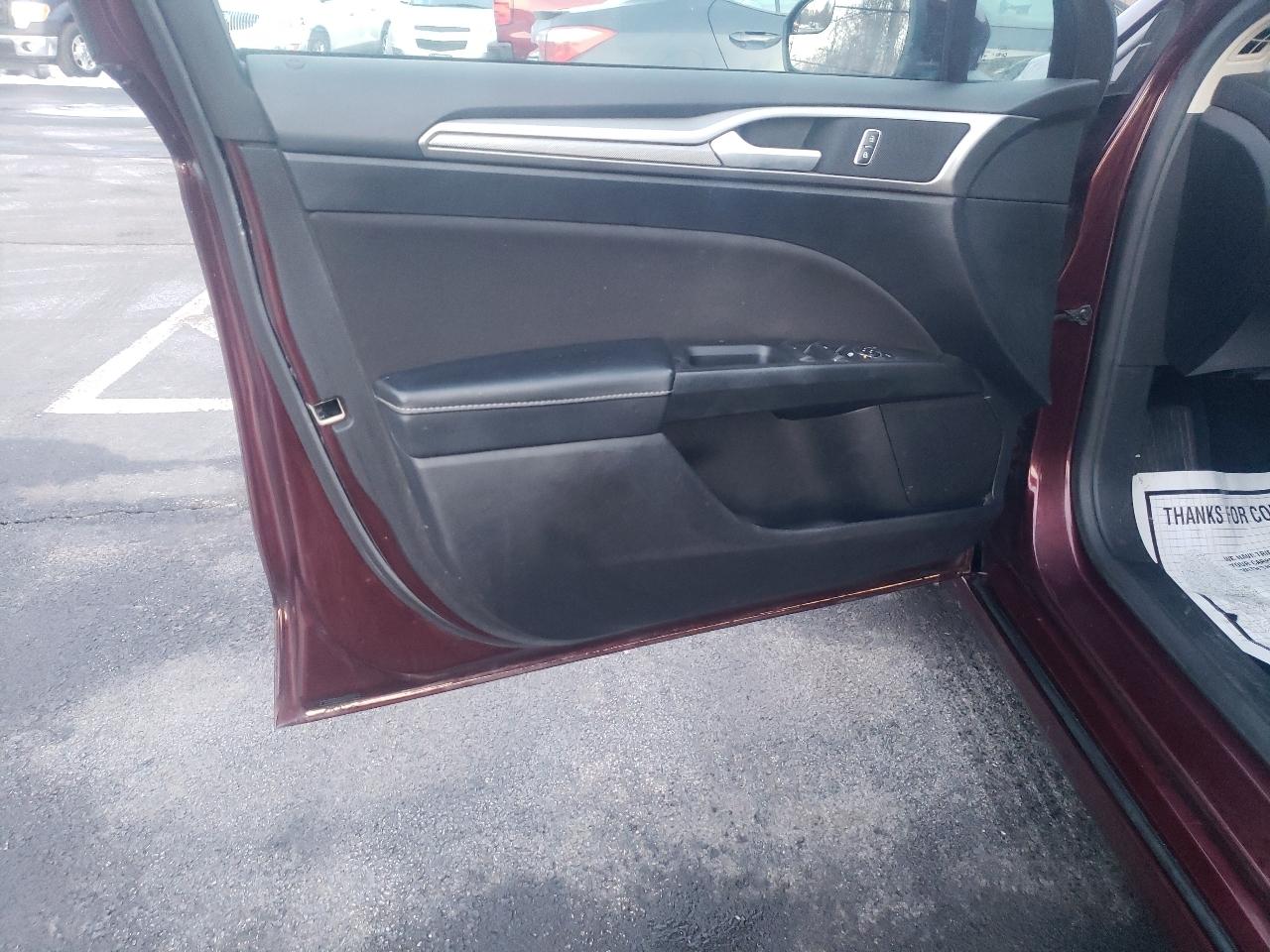 Ford Fusion SE FWD 2018