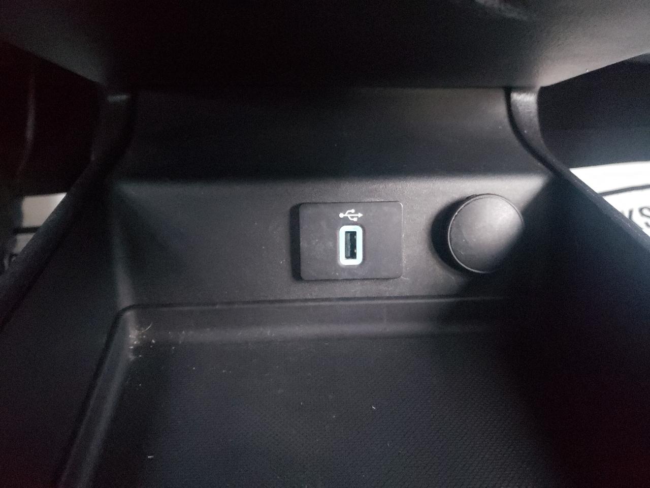 Ford Fusion SE FWD 2018