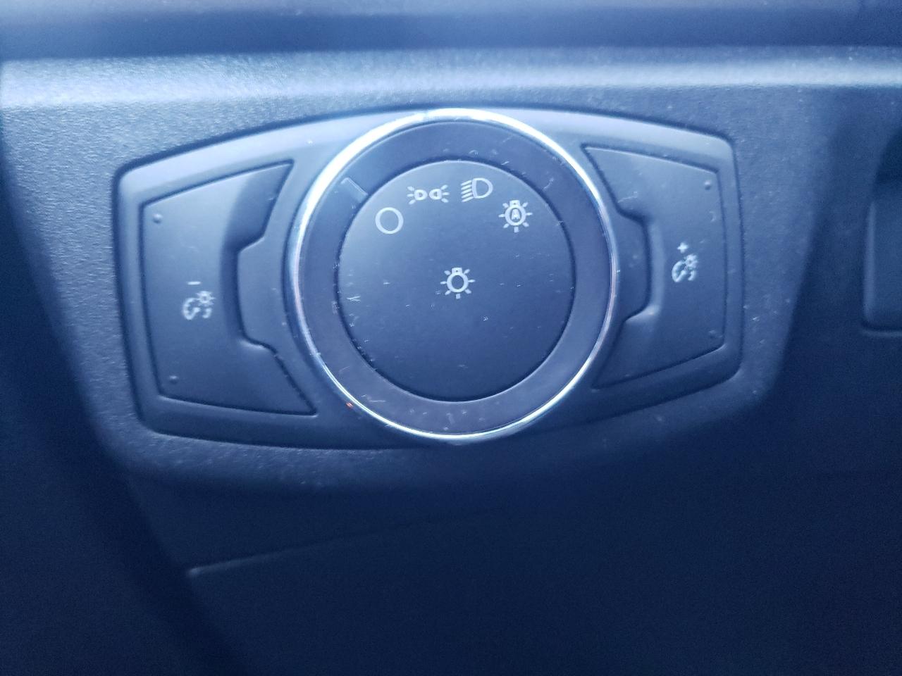 Ford Fusion SE FWD 2018