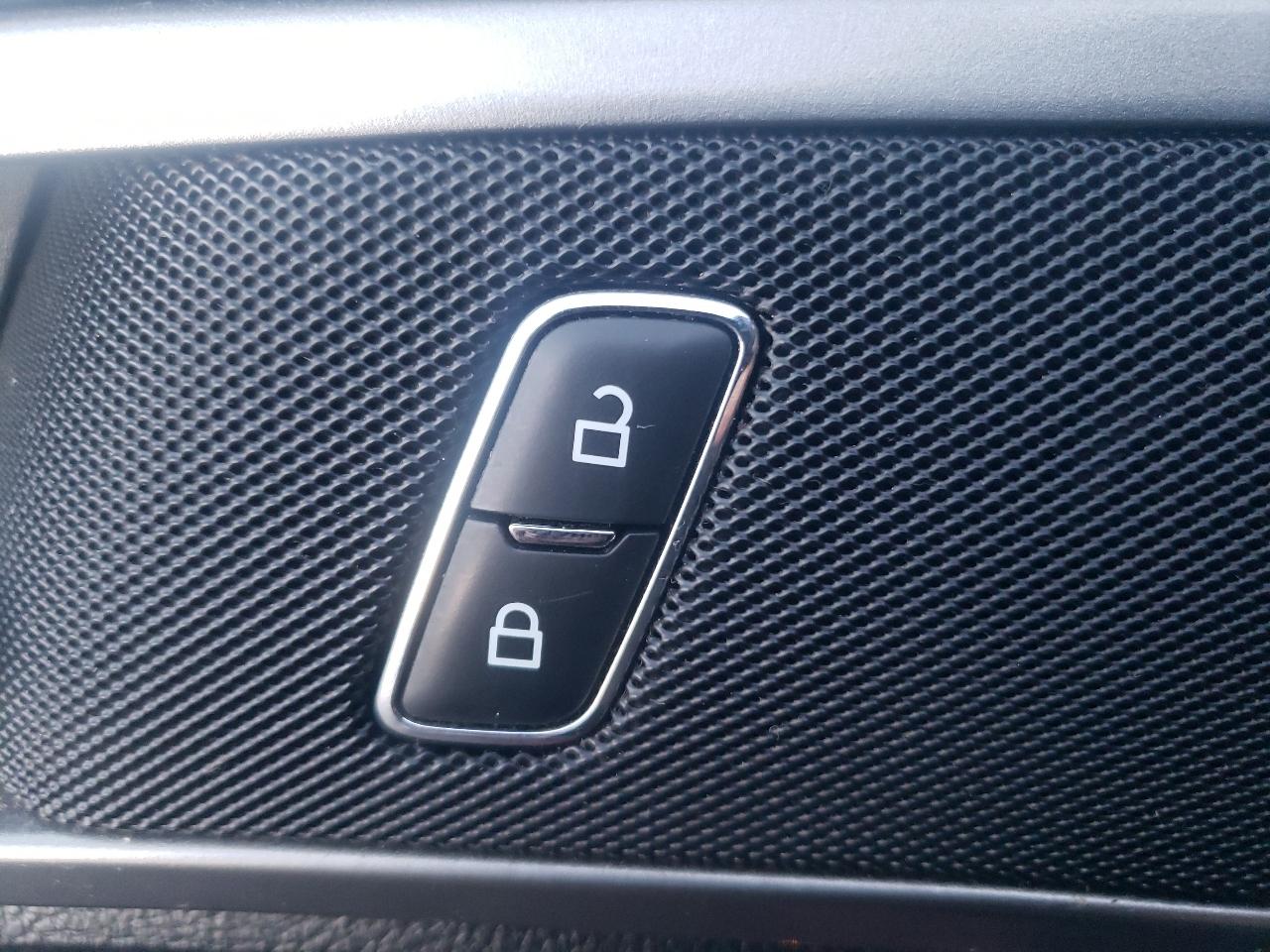 Ford Fusion SE FWD 2018