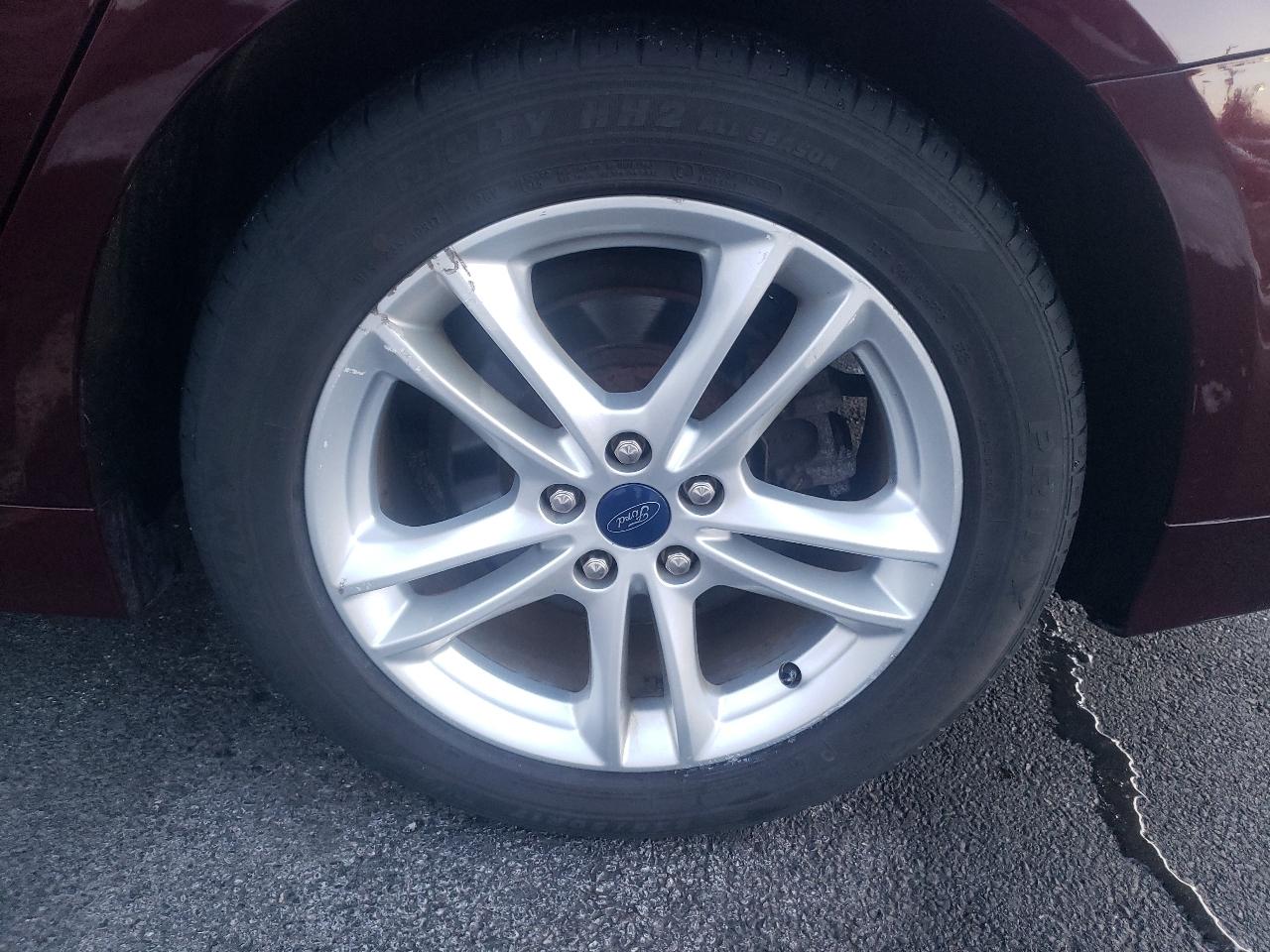 Ford Fusion SE FWD 2018