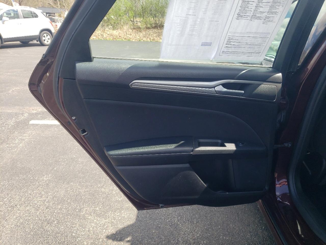 Ford Fusion SE FWD 2018