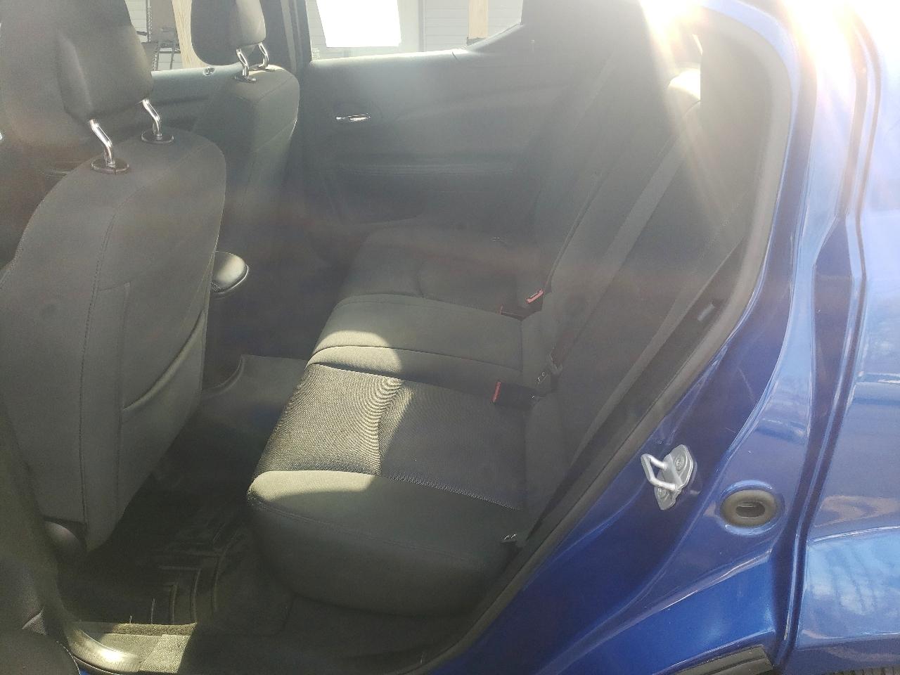 Dodge Avenger 4dr Sdn SXT 2012