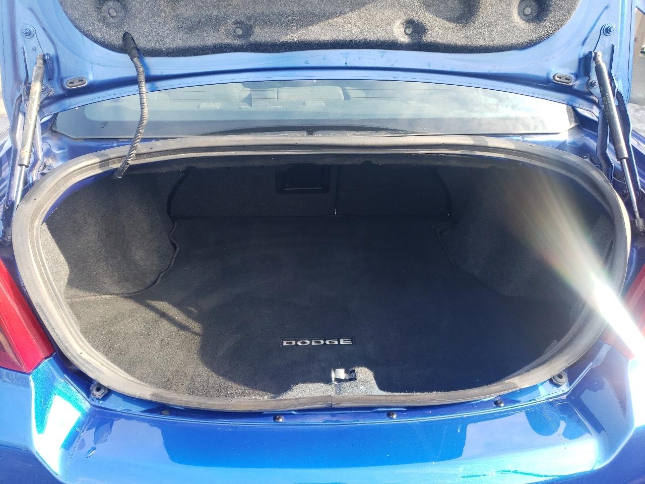 Dodge Avenger 4dr Sdn SXT 2012