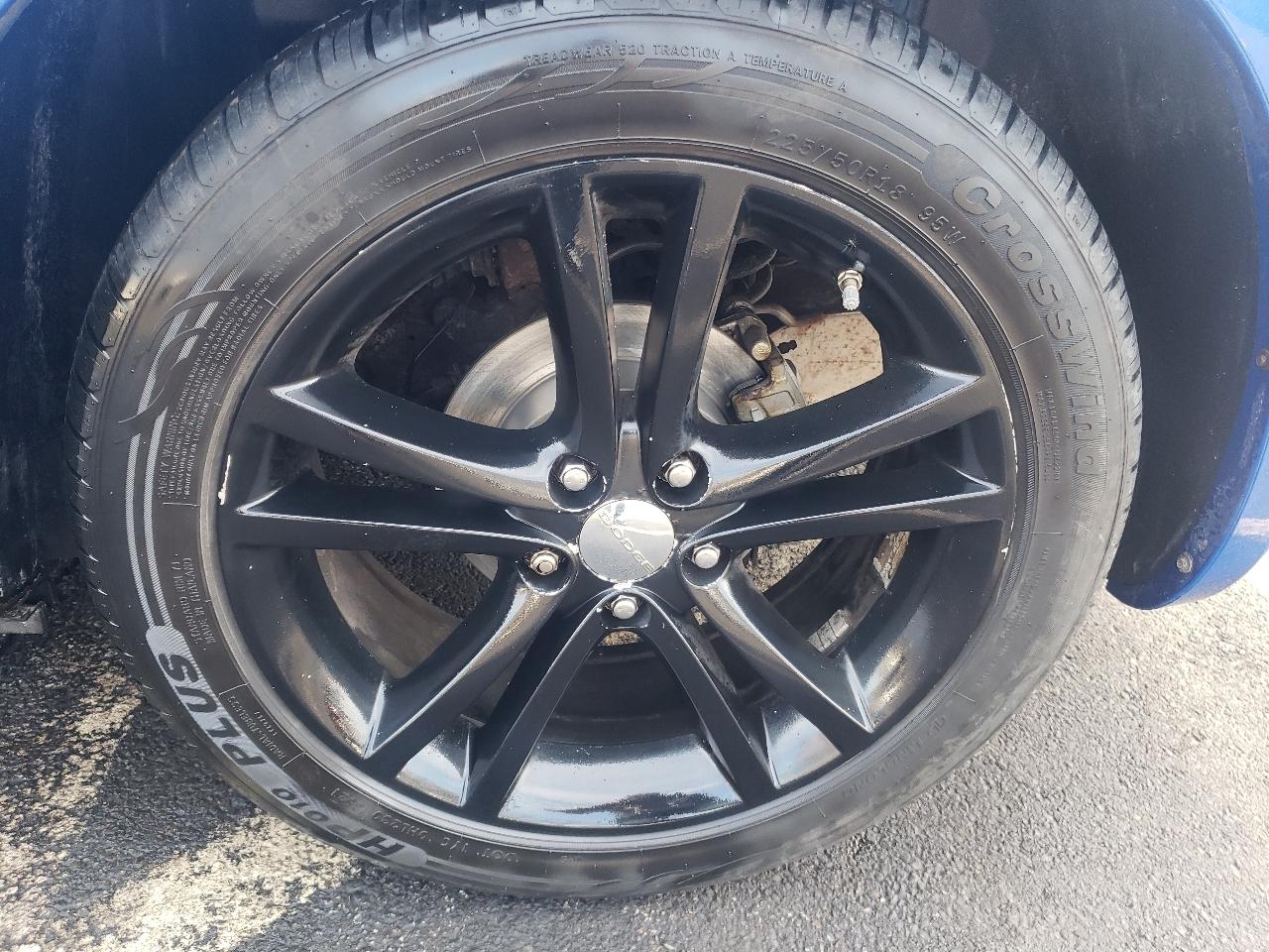 Dodge Avenger 4dr Sdn SXT 2012