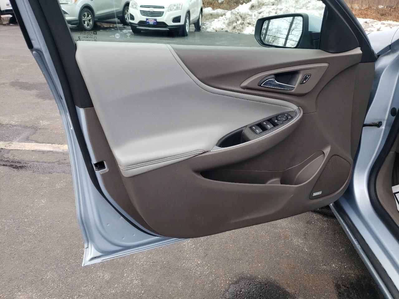 Chevrolet Malibu 4dr Sdn LT w/1LT 2018