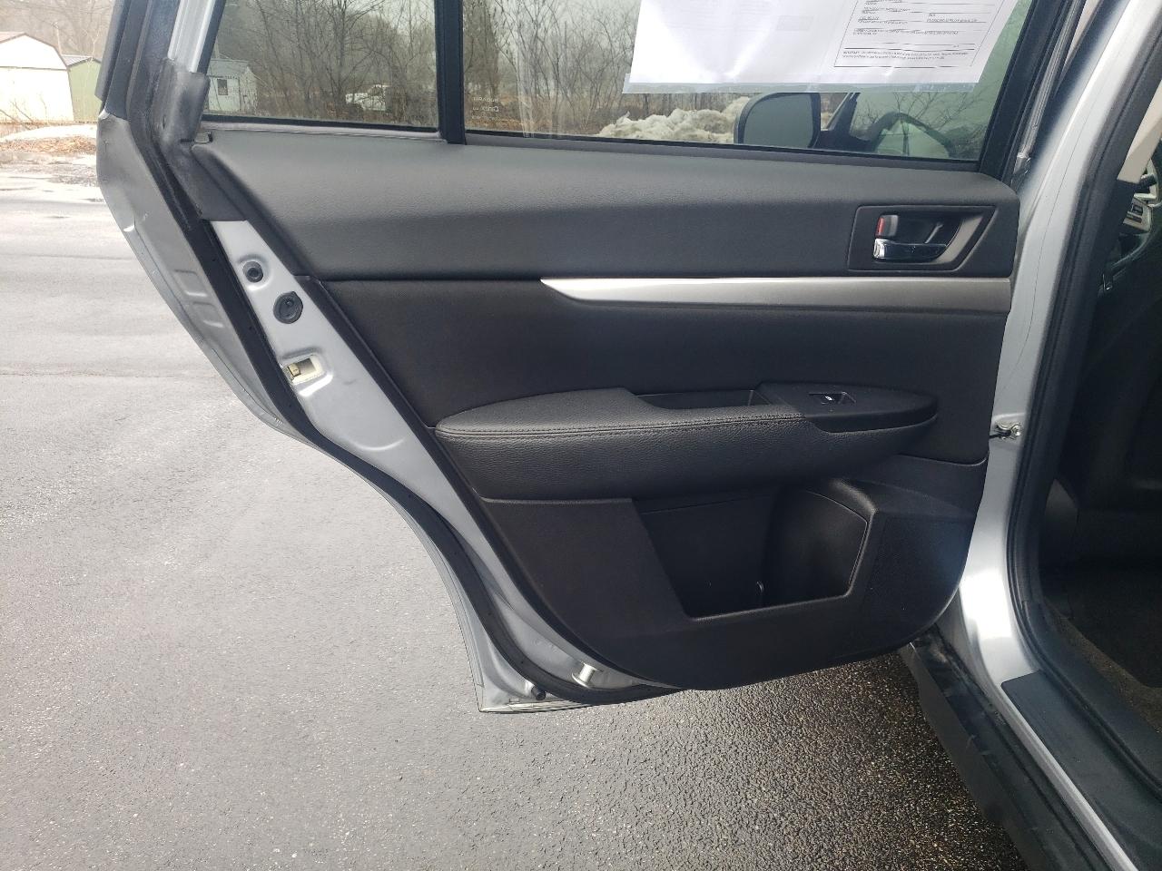 Subaru Outback 4dr Wgn H4 Auto 2.5i Premium 2014