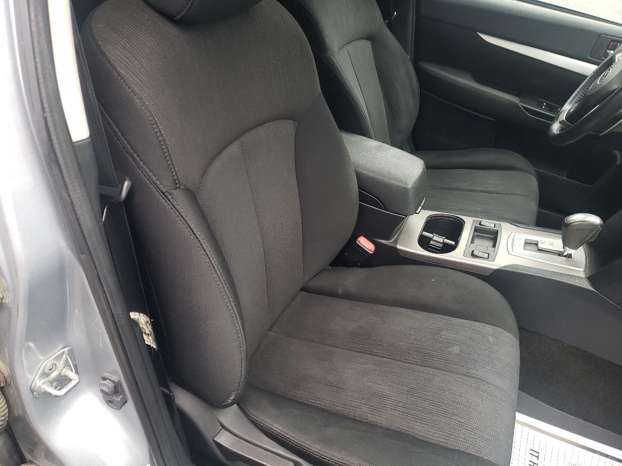 Subaru Outback 4dr Wgn H4 Auto 2.5i Premium 2014