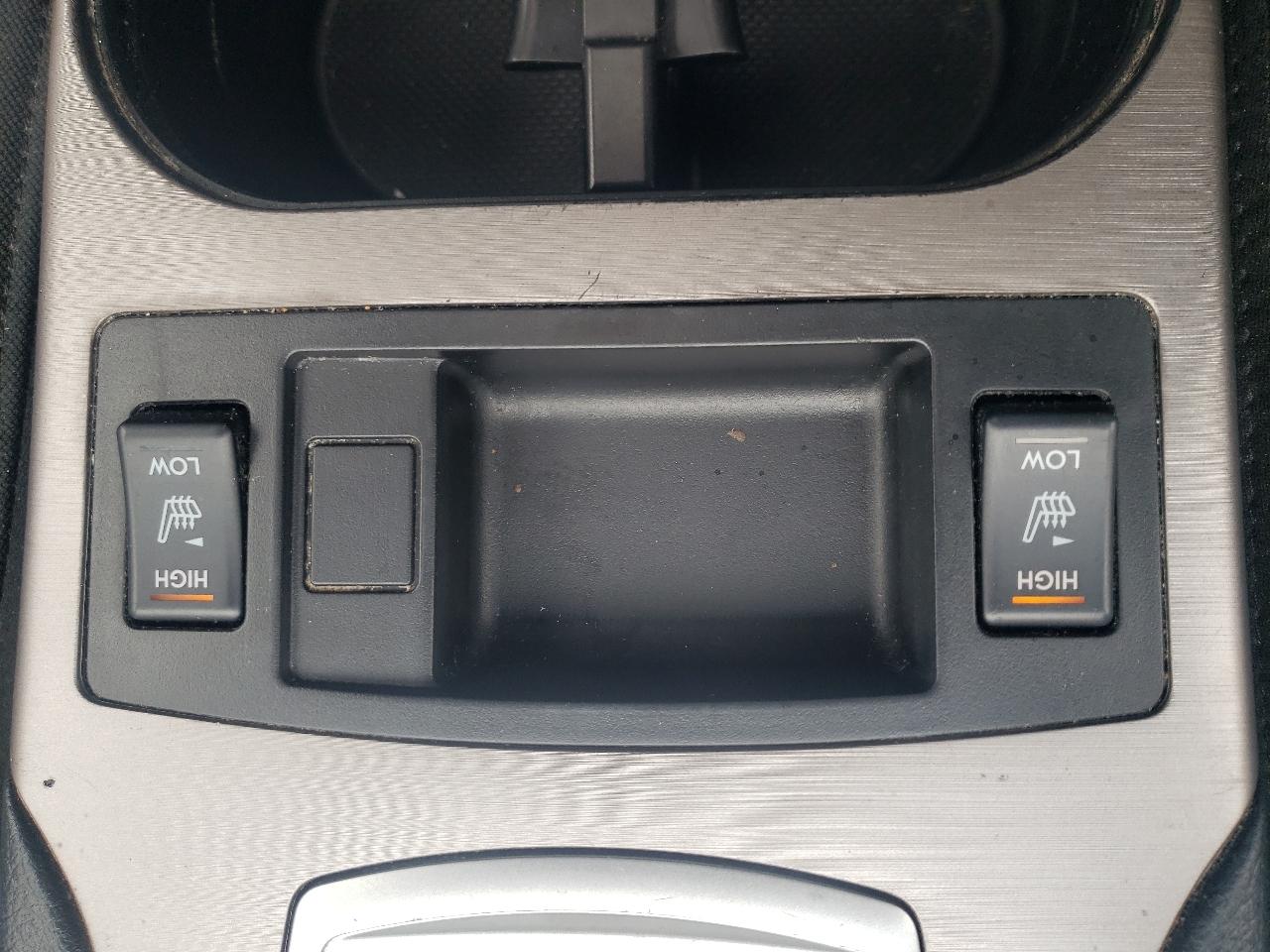 Subaru Outback 4dr Wgn H4 Auto 2.5i Premium 2014