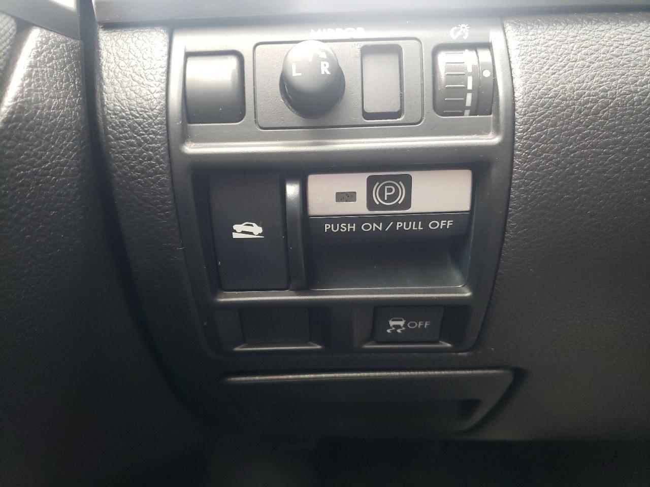 Subaru Outback 4dr Wgn H4 Auto 2.5i Premium 2014