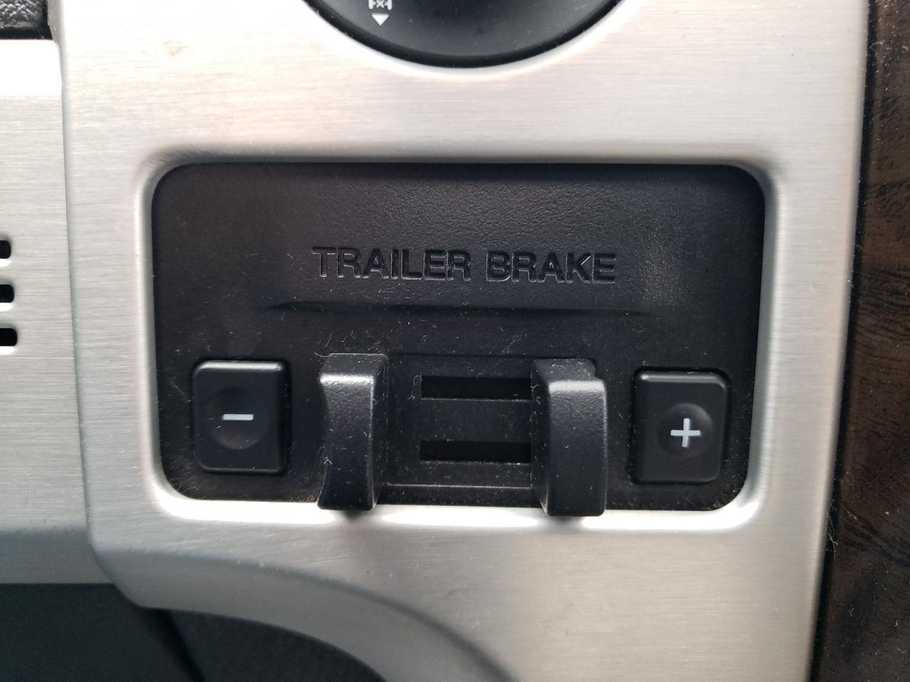 Ford F-150 4WD SuperCrew 145" Platinum 2014